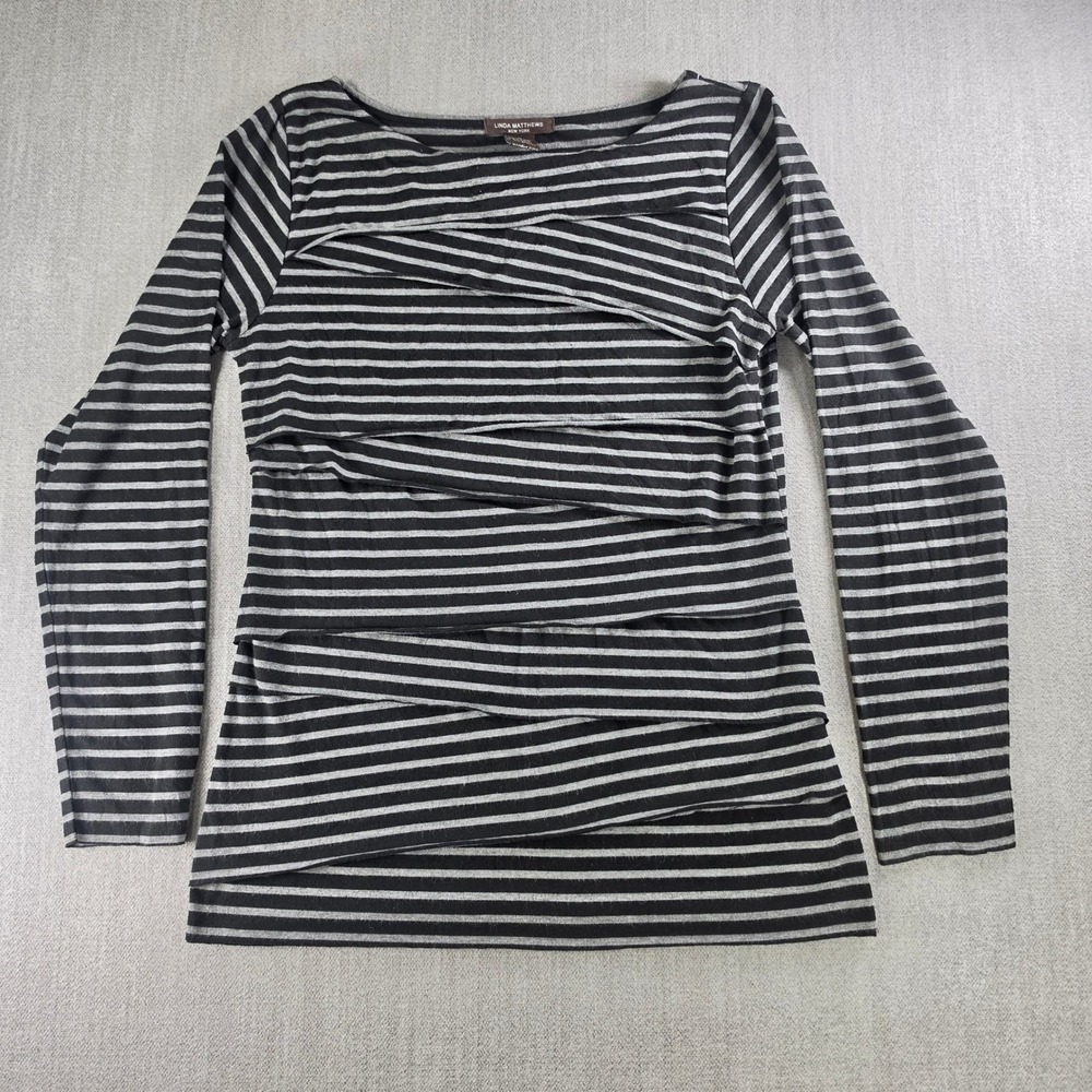 Linda‎ Matthews Top Womens Medium Black Gray Striped Layered Asymmetrical Tiered